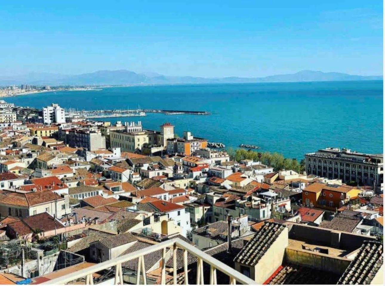 Ti Racconto Il Mare Apartment Salerno Exterior photo